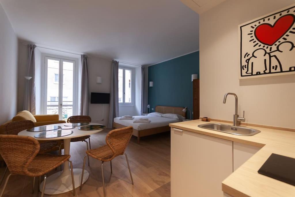 Youhosty - Ticinese Suite 1 Milan Bagian luar foto