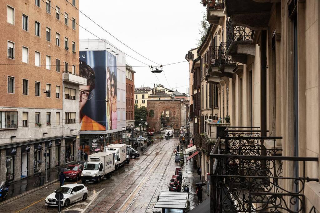 Youhosty - Ticinese Suite 1 Milan Bagian luar foto